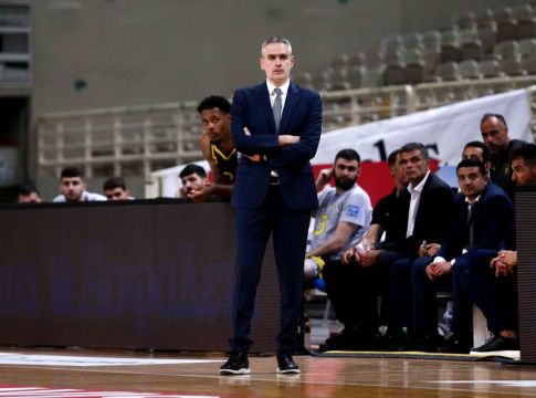Καστρίτης: «Μπράβο στα παιδιά, τους βγάζω το καπέλο»