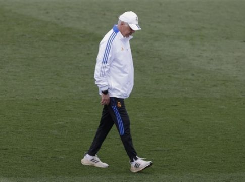 Αντσελότι: «Προσαρμόζομαι στις αλλαγές γιατί έχω πάθος με το ποδόσφαιρο»