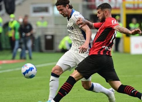 LIVE: Μίλαν – Αταλάντα 2-0 (Τελικό)