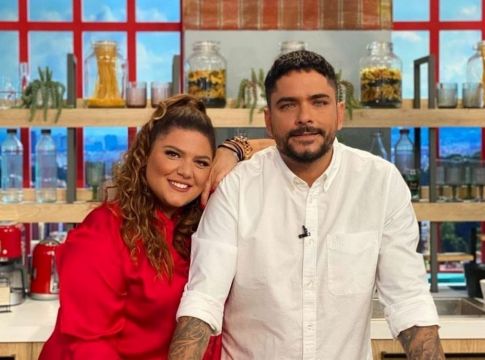 Τίμος Ζαχαράτος: Μιλά για τη σχέση του με τη Δανάη Μπάρκα και ξεκαθαρίζει αν είναι