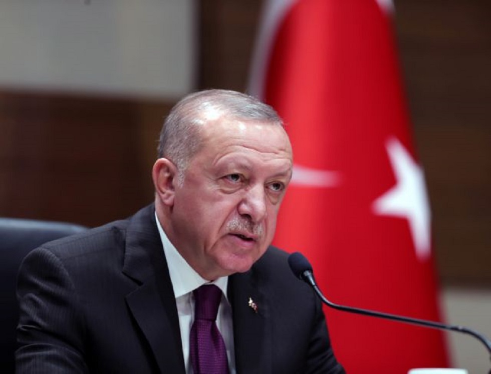 Τι μπορεί να κερδίσει ο Ερντογάν από τα «παζάρια» με το ΝΑΤΟ – Η Ελλάδα, η Συρία και… η παραμονή στον θρόνο