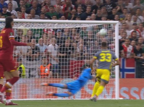 Δύο δοκάρια για την Φέγενορντ μέσα σε τρία λεπτά (Vids)