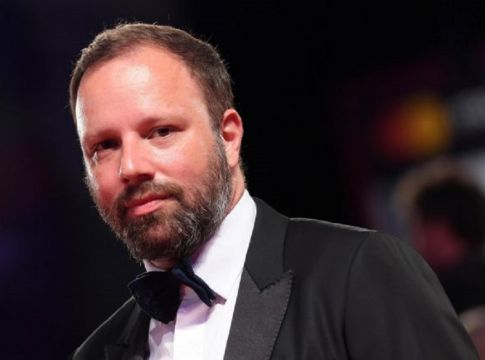 Οταν ο Λάνθιμος έπαιζε μπάσκετ – Ετσι έπεισε την Εμα Στόουν να πάει στο ΣΕΦ (pic)