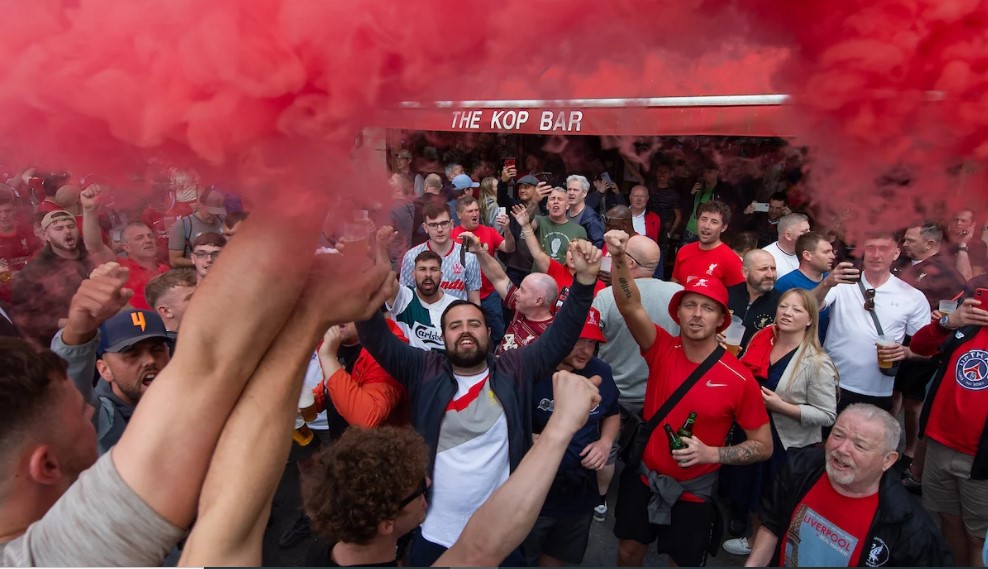 «Ντου» οπαδών για να μπουν στο «Stade de France»