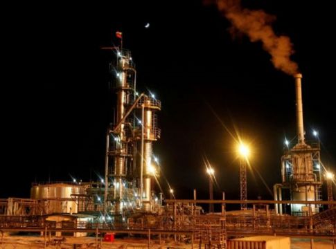 Ρωσικό πετρέλαιο: Η ΕΕ προσανατολίζεται στην απαγόρευση εισαγωγών μέχρι τα τέλη του 2022