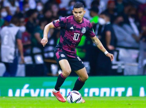 ΑΕΚ: Έπαιξε για λίγα λεπτά με το Μεξικό ο Πινέδα κόντρα στο Περού