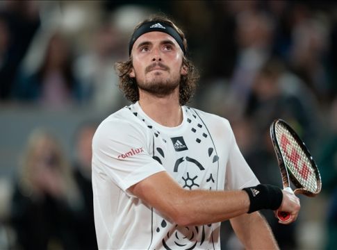 Αποκλεισμός – σοκ για τον Τσιτσιπά από το Ρολάν Γκαρός (vid)