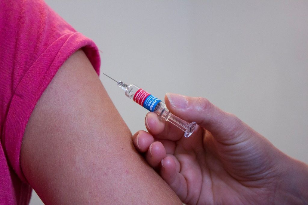 Τα εμβόλια σώζουν κάθε χρόνο σχεδόν έξι εκατομμύρια ανθρώπους – Ασπίδα σε 25 θανατηφόρες ασθένειες