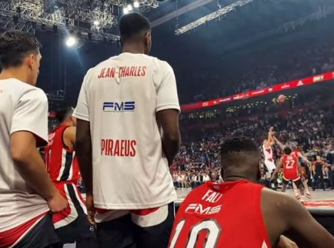 Η αντίδραση στον πάγκο του Ολυμπιακού στο buzzer beater του Μίτσιτις (vid)