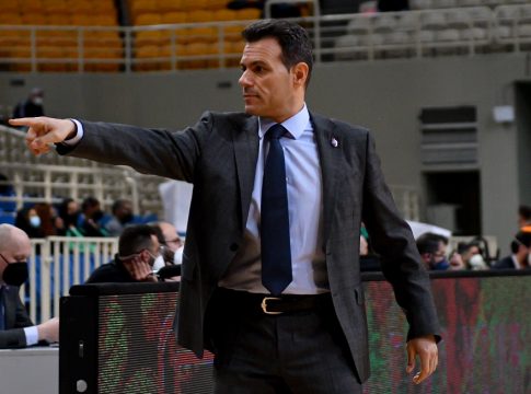 O Ιτούδης προσφέρει 200 εισιτήρια από το ματς Ελλάδα-Μ. Βρετανία σε φιλάθλους από τα Τρίκαλα Ημαθίας