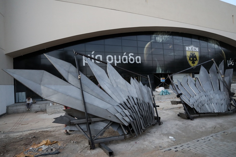 ΑΕΚ: Τα πρώτα κομμάτια του αετού που έφτασαν στην «Opap Arena» (pics)