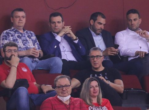 Στο ΣΕΦ για τον πρώτο τελικό ο Δημήτρης Ιτούδης (vid)