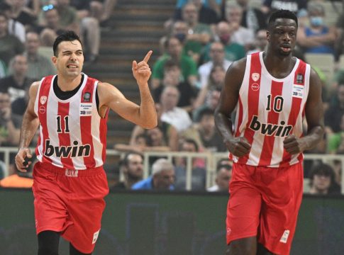 Παναθηναϊκός – Ολυμπιακός 72-78: Του έκανε πλάκα στο «εξοχικό» και παίρνει… σκούπα για το ΣΕΦ