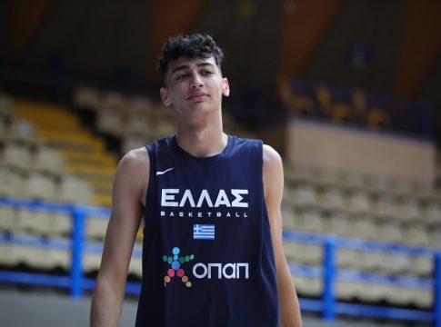 Σαμοντούροφ: «Mεγάλη μου τιμή που βρίσκομαι εδώ» (vid)