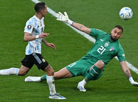 Ασίστ Λαουτάρο, τσίμπημα από Ντι Μαρία και 2-0 η Αργεντινή (vids)