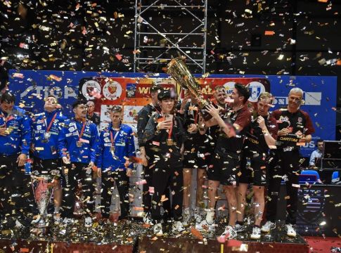 Το τρίτο πρωτάθλημα Πολωνίας πανηγύρισε ο Γκιώνης με την Μπογκόρια