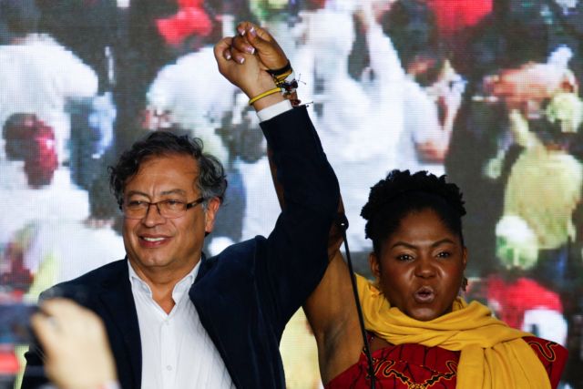 Ποιος είναι ο αντάρτης που έγινε ο πρώτος αριστερός πρόεδρος της Κολομβίας