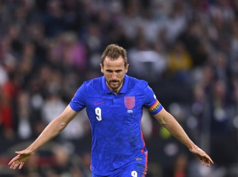 Ασταμάτητος Κέιν: Ξεπέρασε Μπόμπι Τσάρλτον, «βλέπει» κορυφή