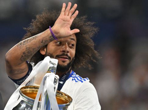 Μαρσέλο: Ο αφάνας με το πιο αγαπητό χαμόγελο λέει «αντίο» στην αγαπημένη του «Βασίλισσα» (vids)