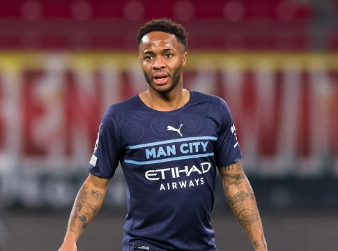 Ο Τούχελ επικοινώνησε με τον Στέρλινγκ προκειμένου να τον πείσει να προτιμήσει την Τσέλσι