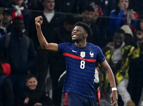 Ρεάλ: Ο Τσουαμενί περνάει ιατρικά και υπογράφει μετά την επιστροφή του από την Εθνική Γαλλίας