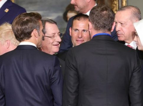 Σύνοδος ΝΑΤΟ: Συνομιλία Αναστασιάδη – Ερντογάν – Τι διεμήφθη για το Κυπριακό