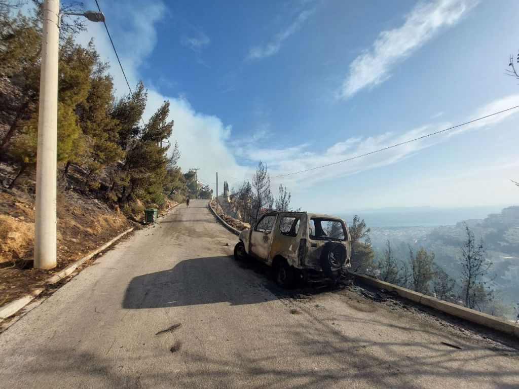 Πολιτική Προστασία για φωτιά σε Βάρη και Βούλα: Ήταν τρεις διαφορετικές εστίες στην περιοχή – Έρχεται δύσκολο καλοκαίρι