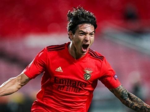 Η Γιουνάιτεντ «σκάει» 80 εκατ. ευρώ στην Μπενφίκα για τον Νούνιες