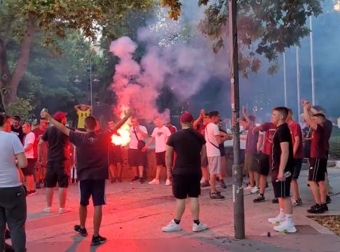 «Πάρτι» στη Λάρισα για την αποχώρηση του Κούγια (vid)