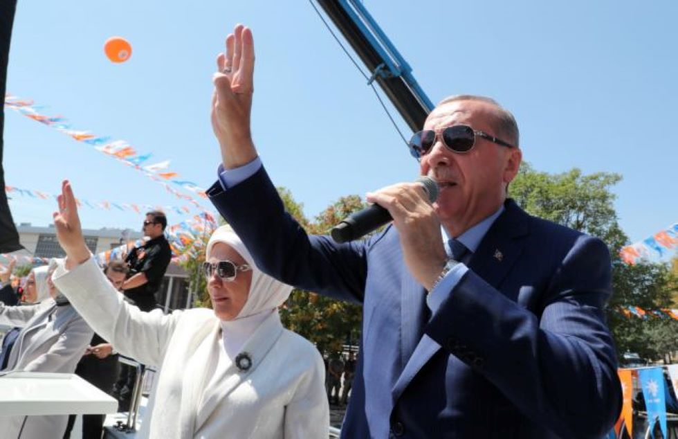 Ερντογάν: Τα ακριβά γούστα του Τούρκου προέδρου και της γυναίκας του που προκαλούν την οργή του τουρκικού λαού