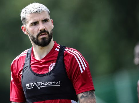 Στη λίστα του Ολυμπιακού για τα ματς με Μακάμπι ο Άβιλα και ο Κούντε