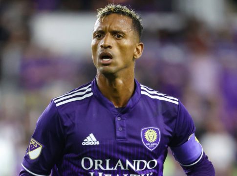 Εγινε… καγκουρό ο Νάνι