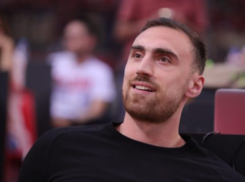 Μιλουτίνοφ: «Το σημαντικό είναι πως δεν απογοητευτήκαμε που πήγαμε στην παράταση»