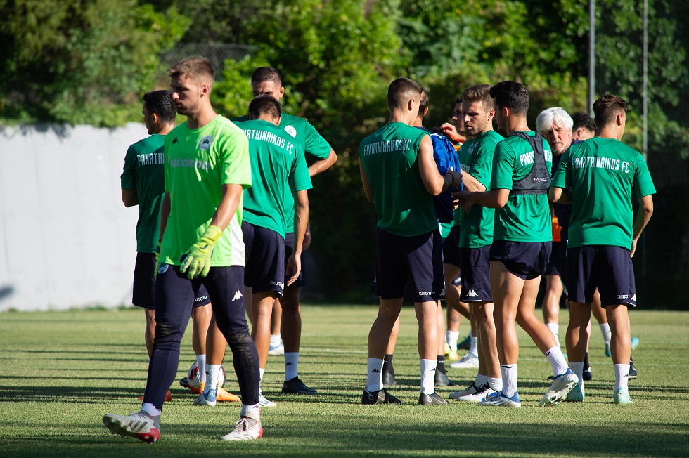 Έφτασε στην Αυστρία ο Παναθηναϊκός