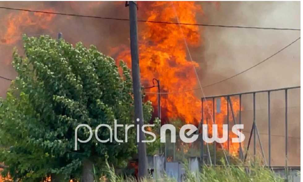 Ηλεία: Φωτιά στη Σπιάντζα – Απειλούνται σπίτια
