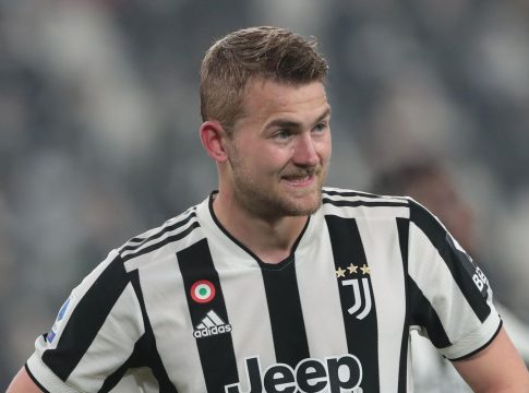 Μπάγερν: Στο Τορίνο ο Σαλιχάμιτζιτς την Δευτέρα για να διαπραγματευτεί με Γιουβέντους για τον Ντε Λιχτ