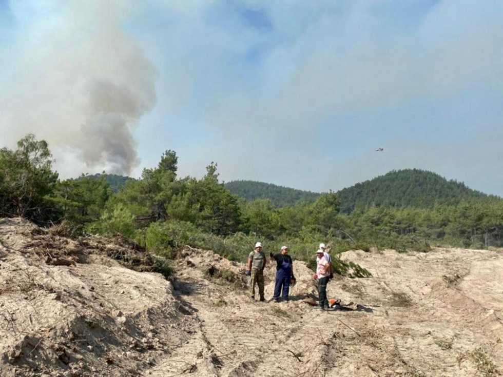 Έβρος: Τέταρτη μέρα μάχης στη Δαδιά – Εχθρός οι συνεχείς αναζωπυρώσεις και οι άνεμοι