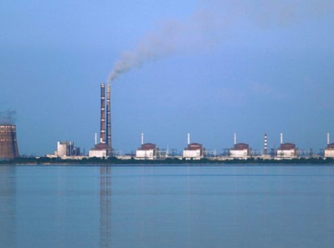 Ουκρανία: Η Ρωσία εκτοξεύει πυραύλους από τον πυρηνικό σταθμό της Ζαπορίζια