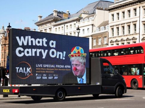 Η άνοδος και η πτώση ενός πολιτικού κλόουν