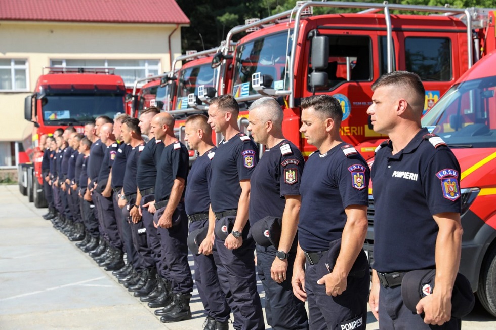 Δασικές πυρκαγιές: Στη μάχη της κατάσβεσης 200 Ευρωπαίοι πυροσβέστες – Έφτασαν 28 Ρουμάνοι στην Αθήνα