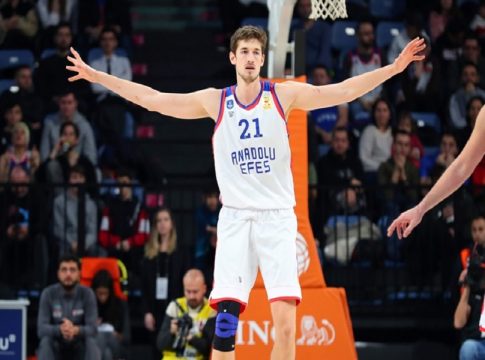 Ανανεώνει και τον Πλάις η Εφές (Pic)