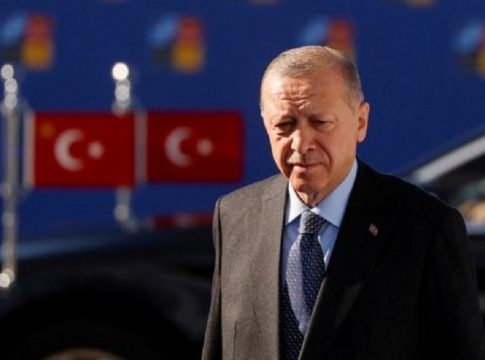 «Η Τουρκία επιδιώκει την εύνοια των αυταρχικών ηγετών παρά το ότι είναι μέλος του ΝΑΤΟ»