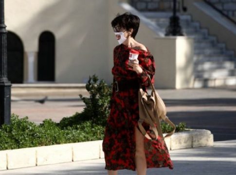 Κορωνοϊός: Κανείς δεν είπε «βγάλτε τις μάσκες» – Τι είπε ο Εξαδάκτυλος