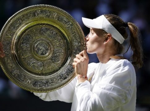 Ριμπάκινα: «Ποτέ στη ζωή μου δεν έχω νιώσει πιο χαρούμενη»