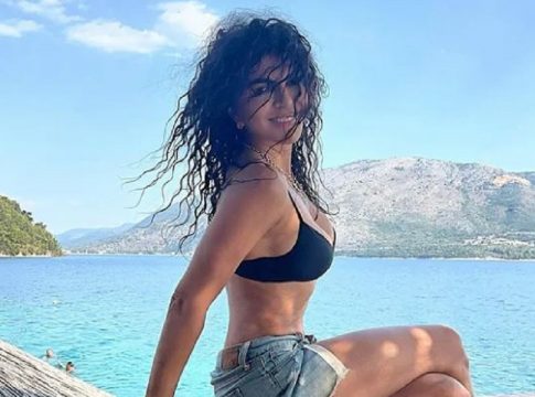 Η Μαρία Σολωμού γυμνή – Αυτό μόνο, τίποτε άλλο (Pics)