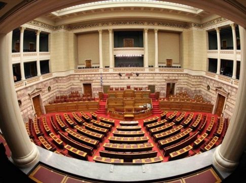 Στη δίνη των υποκλοπών η Βουλή: Εξεταστική μόνο για Ανδρουλάκη θέλει το ΠΑΣΟΚ – Τι θα κάνουν ΝΔ, ΣΥΡΙΖΑ