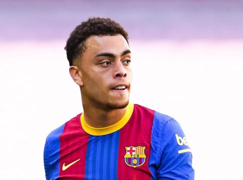 Ψάχνεται για Ντεστ η Μάντσεστερ Γιουνάιτεντ