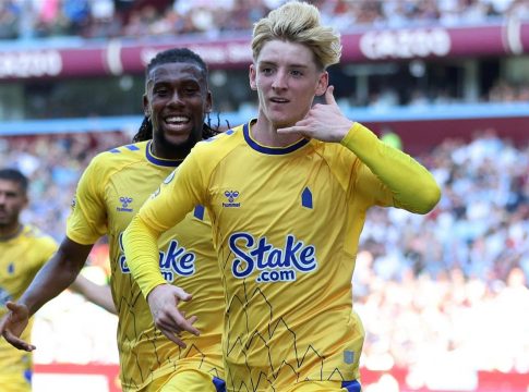 Η Τσέλσι «χτυπάει» τον Γκόρντον της Έβερτον