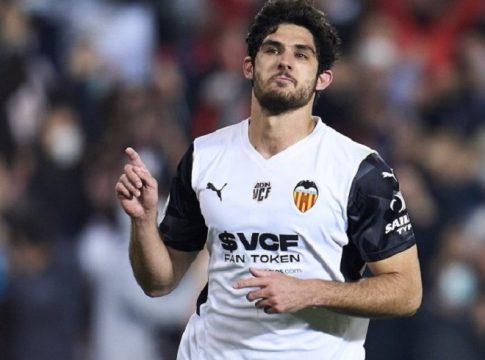 Αυτός είναι ο νέος συμπαίκτης των Ποντένσε-Σα στη Γουλβς (pics, vids)