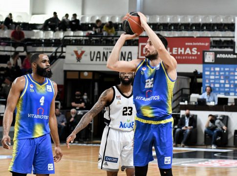 Σαλούστρος: «Νιώθω καλά, είμαι έτοιμος να βοηθήσω τον ΠΑΟΚ»